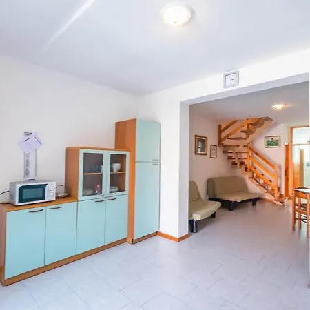 Agenzia Vear - Angela Apartman *